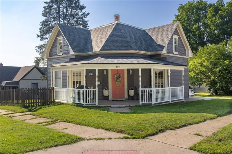 128 Brown St, Liberty, MO 64068