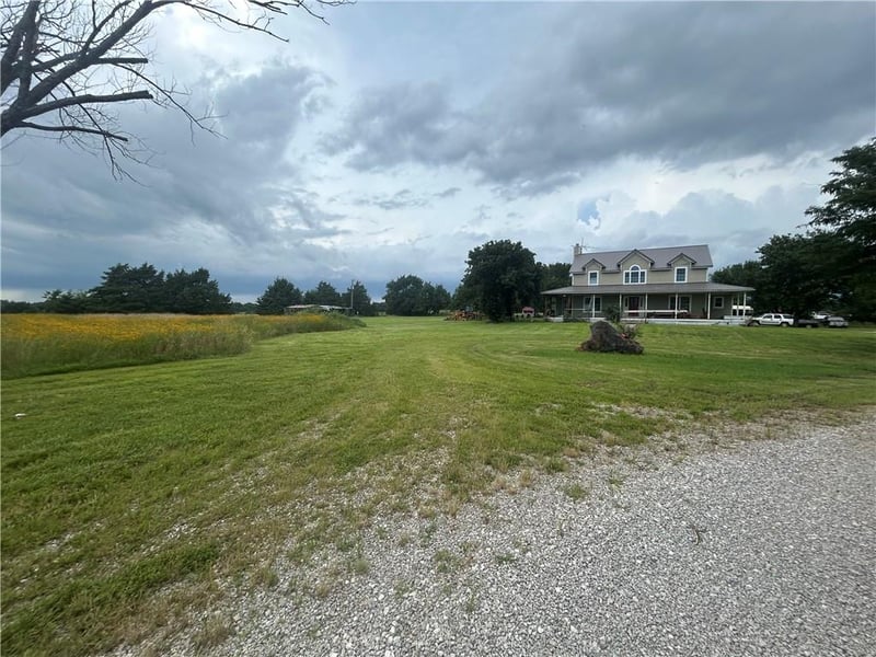 2551 Cr 2000 N/A, Caney, KS 67333