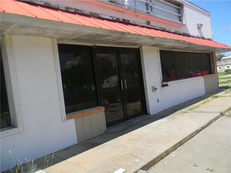 201 Mary St, Yates Center, KS 66783