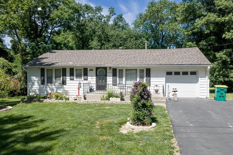 2700 75th Ter, Kansas City, KS 66109
