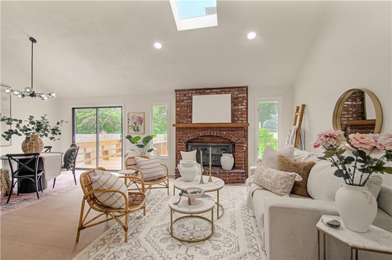 8612 Harrison St, Kansas City, MO 64155