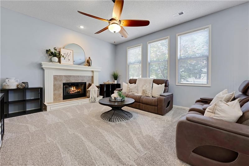 19480 W 207th Ter, Spring Hill, KS 66083