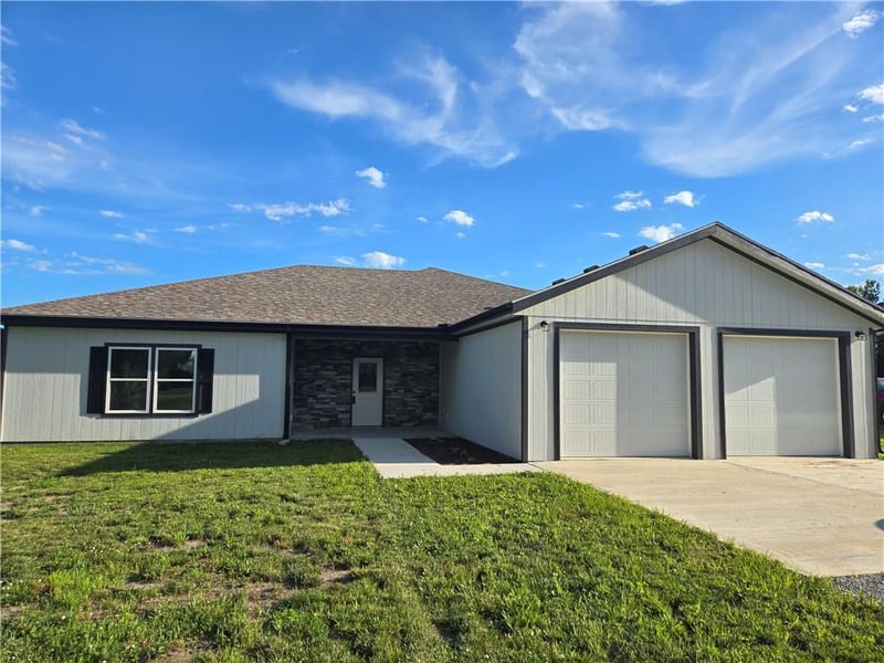 125 171 Rd, Warrensburg, MO 64093