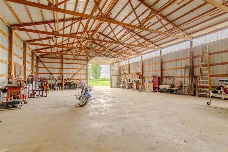 6301 285th St, Freeman, MO 64746