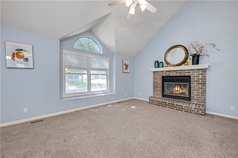 15768 Horton Ct, Overland Park, KS 66223