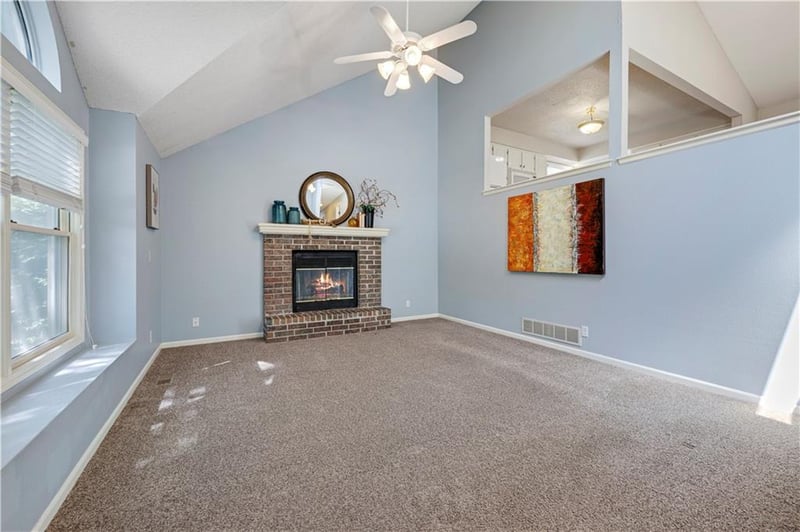 15768 Horton Ct, Overland Park, KS 66223