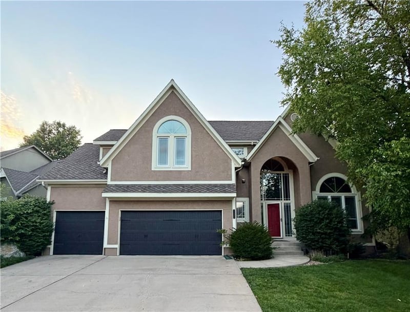 11308 W 143rd Ter, Overland Park, KS 66221