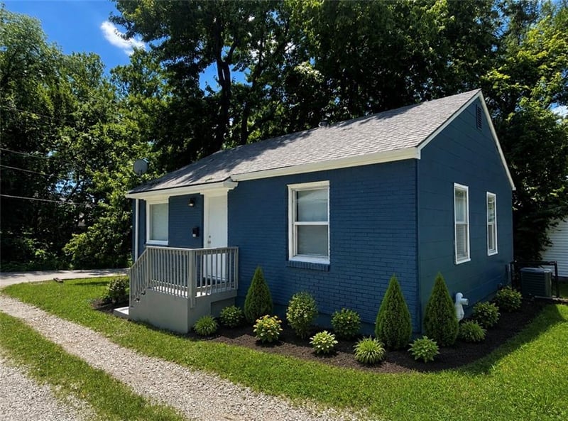732 Stone St, Independence, MO 64050