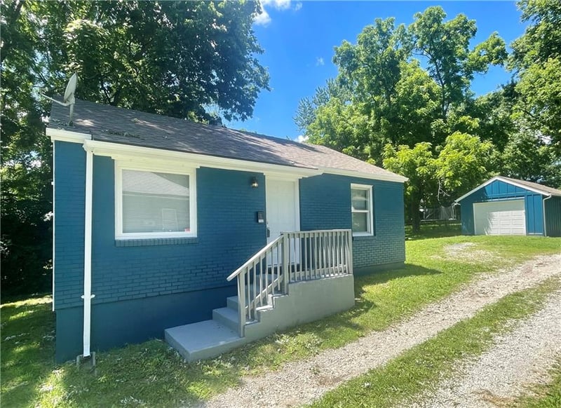 732 Stone St, Independence, MO 64050