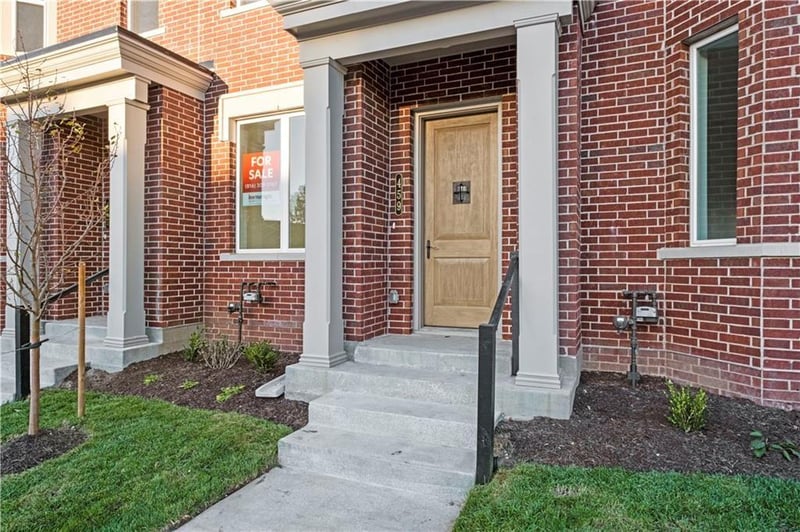 459 Longview Blvd, Lee's Summit, MO 64081