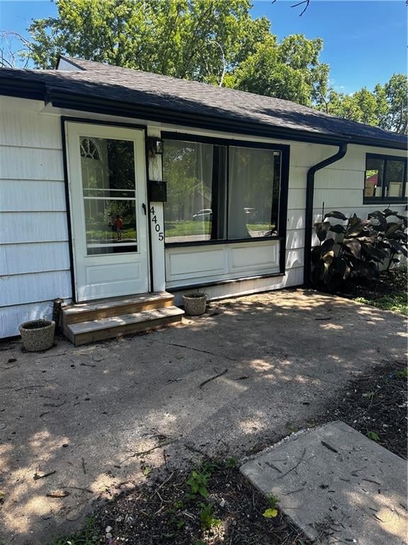 4405 Elmwood Ave, Kansas City, MO 64130