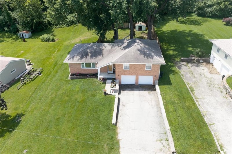 7839 Armstrong Ave, Kansas City, KS 66112