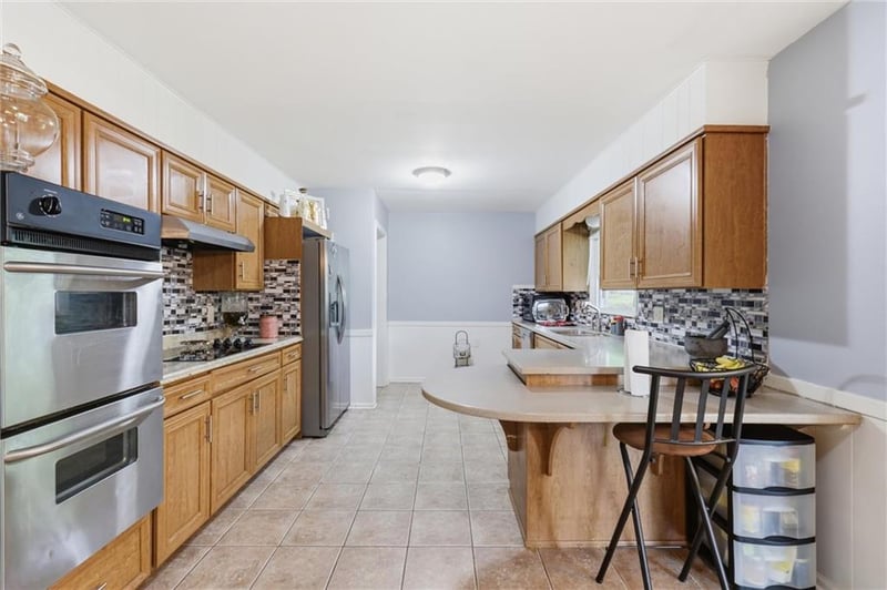 6316 Hedges Ave, Raytown, MO 64133