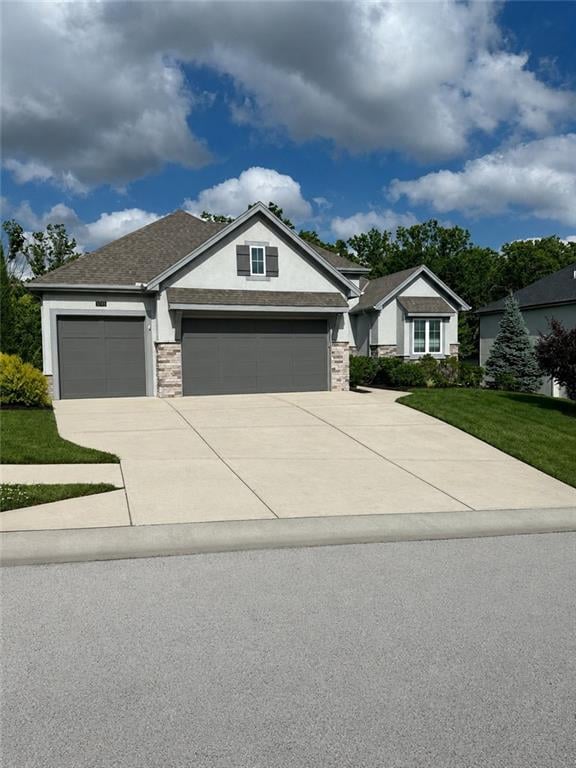 5749 Russet Rd, Parkville, MO 64152