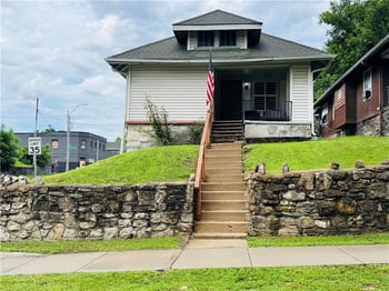 542 Cypress Ave, Kansas City, MO 64124
