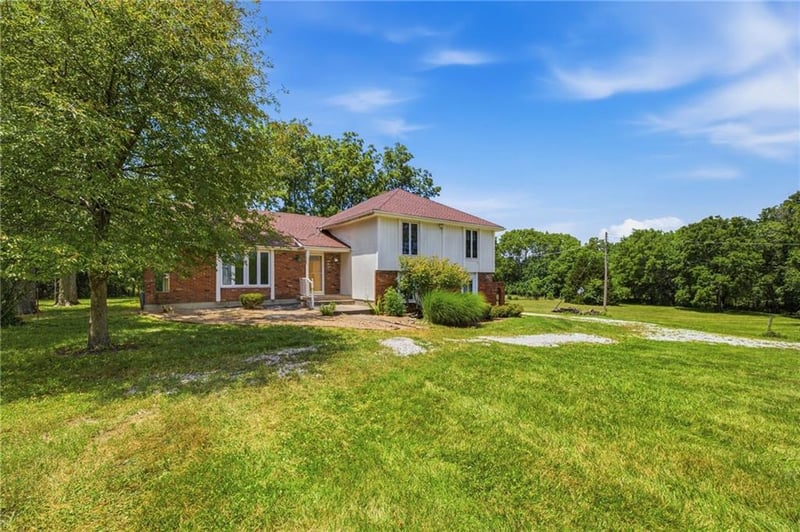 18308 - 18306 State Route D Hw, Belton, MO 64012