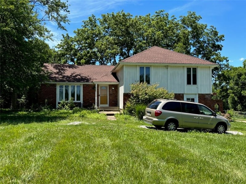 18308 - 18306 State Route D Hw, Belton, MO 64012