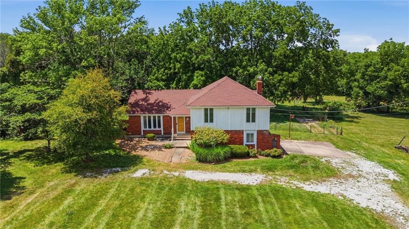 18308 - 18306 State Route D Hw, Belton, MO 64012