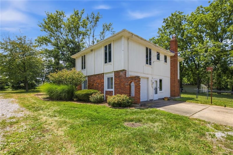 18308 - 18306 State Route D Hw, Belton, MO 64012