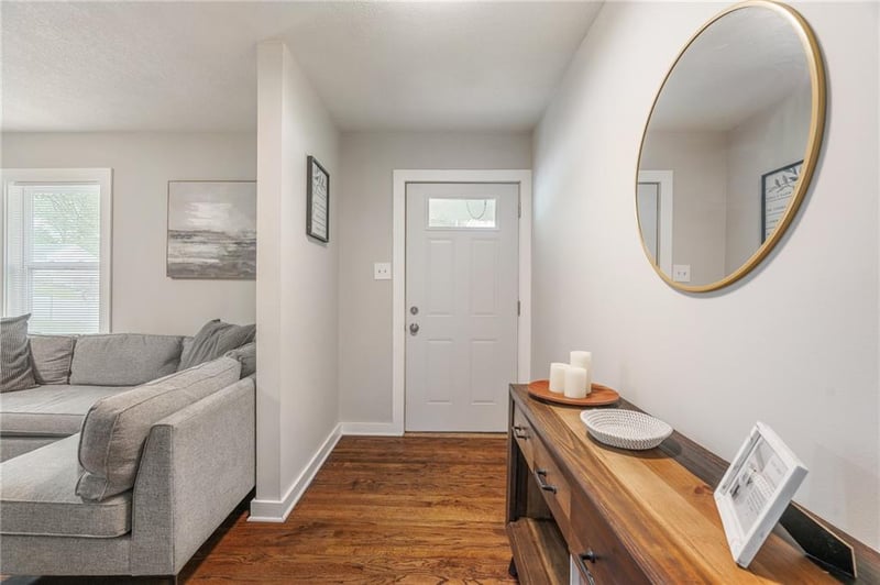 601 Eisenhower Rd, Lansing, KS 66043