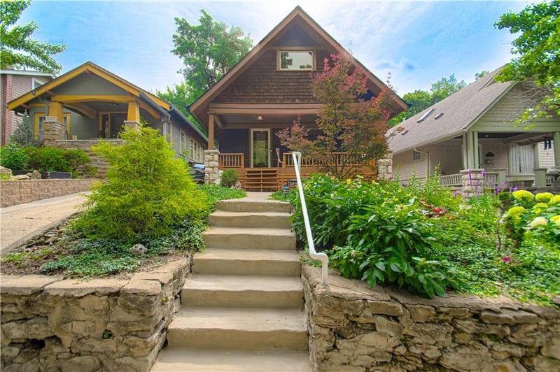 4231 Holmes St, Kansas City, MO 64110