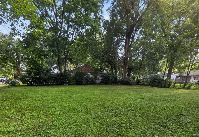 11403 Winchester Ave, Kansas City, MO 64134