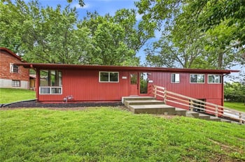 8625 E 73rd Ter, Kansas City, MO 64133