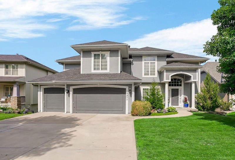 10877 Barth Rd, Olathe, KS 66061