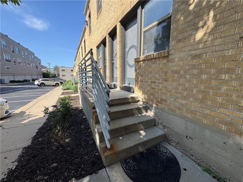 4540 Broadway Ave #2N, Kansas City, MO 64111