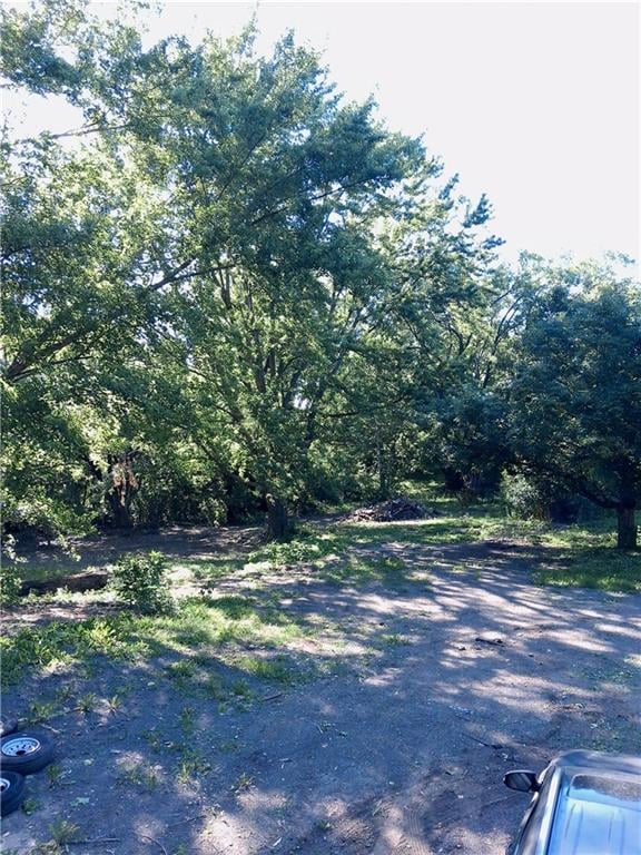 9404 Stillhouse Rd, Liberty, MO 64068