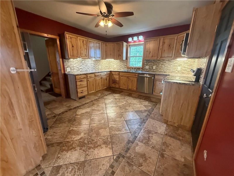 19319 County Road 296 Rd, Cosby, MO 64436