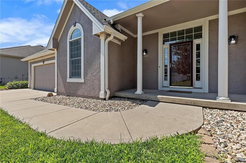 2113 Bradford Pl, Excelsior Springs, MO 64024