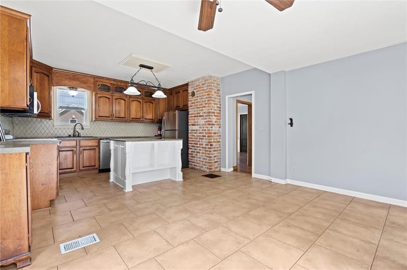 1000 Broadway St, Leavenworth, KS 66048