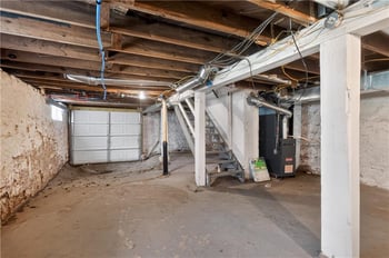 2211 E 68th Ter, Kansas City, MO 64132