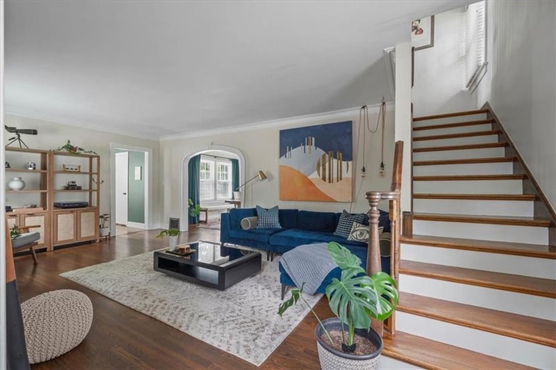 4954 Bell St, Kansas City, MO 64112