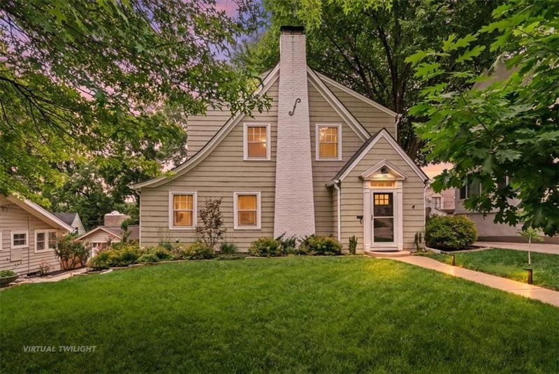 4954 Bell St, Kansas City, MO 64112