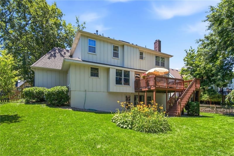 8412 116th Ter, Overland Park, KS 66210