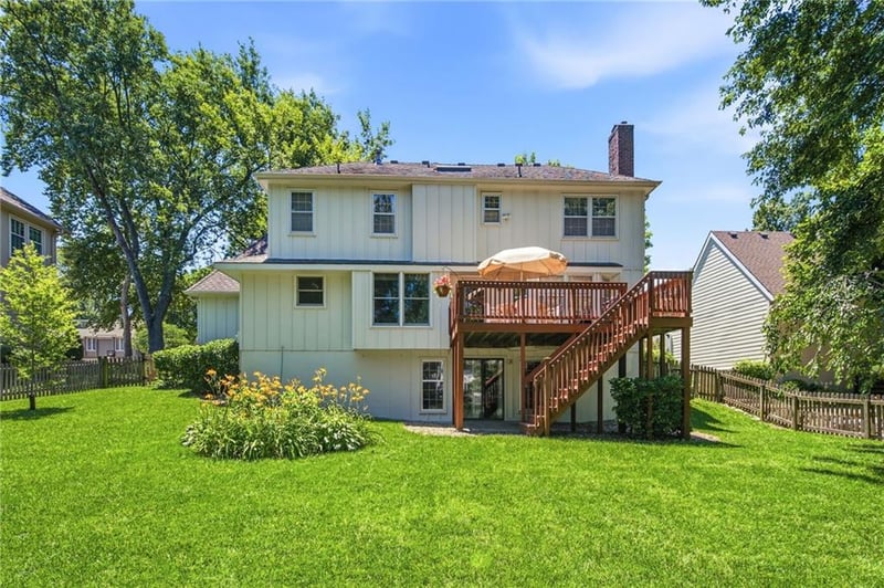 8412 W 116th Ter, Overland Park, KS 66210