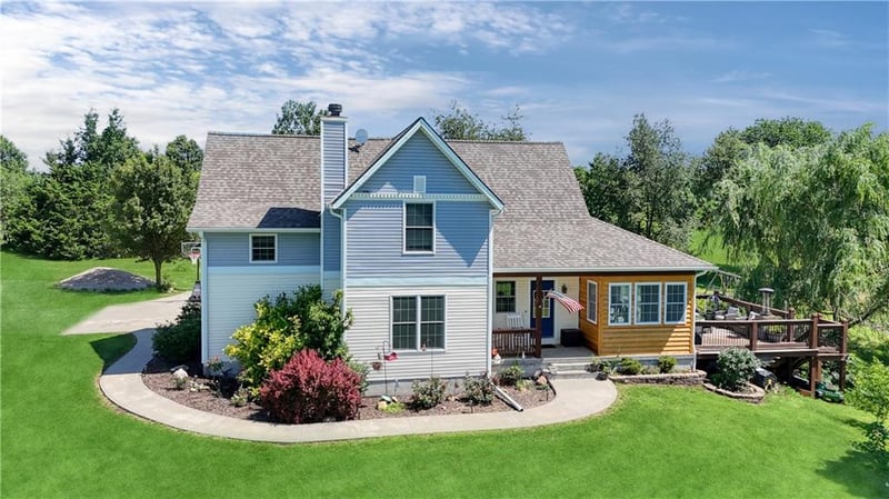 211 415 Rd, Warrensburg, MO 64093
