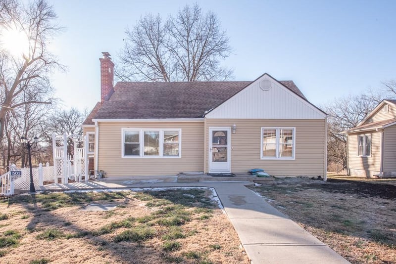 501 87th St, Kansas City, MO 64155