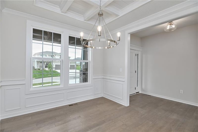 24624 60th Ter, Shawnee, KS 66226