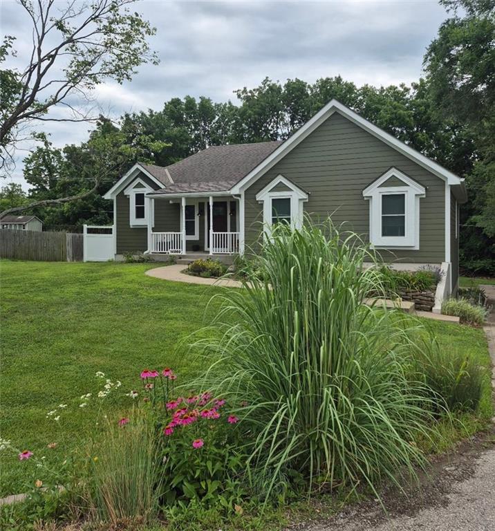 14969 Forest View Ct, Bonner Springs, KS 66012