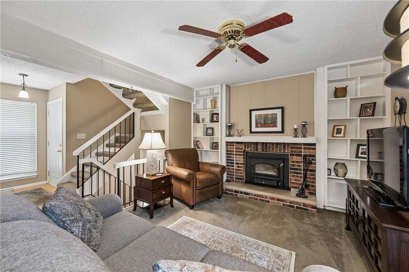 5757 N Anita Ave, Kansas City, MO 64151