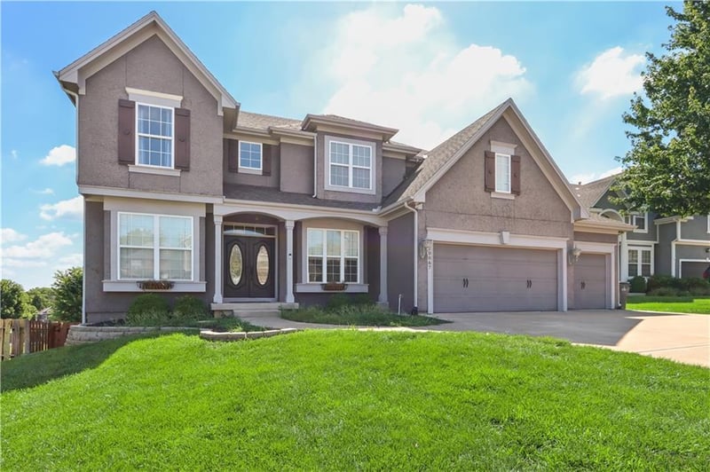 20067 108th Ter, Olathe, KS 66061