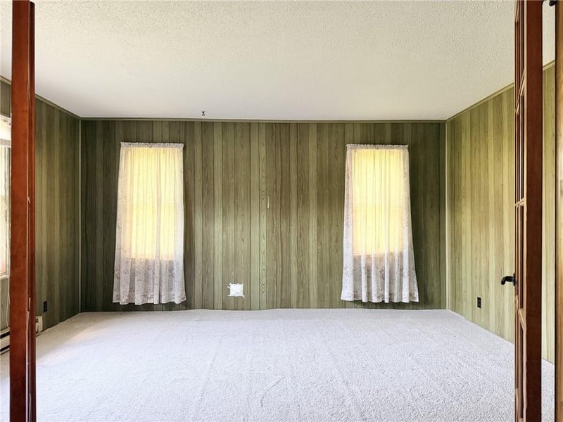 743 2nd St, Spickard, MO 64679