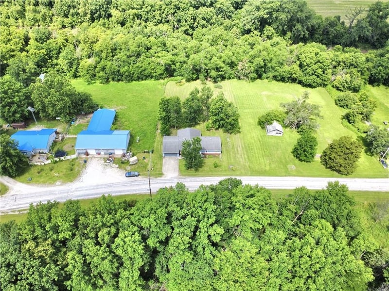 743 2nd St, Spickard, MO 64679