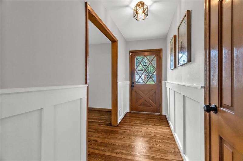 12162 39th Ter, Independence, MO 64052