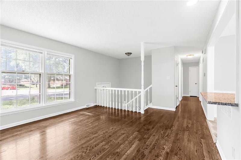 1908 2nd St, Lee's Summit, MO 64081
