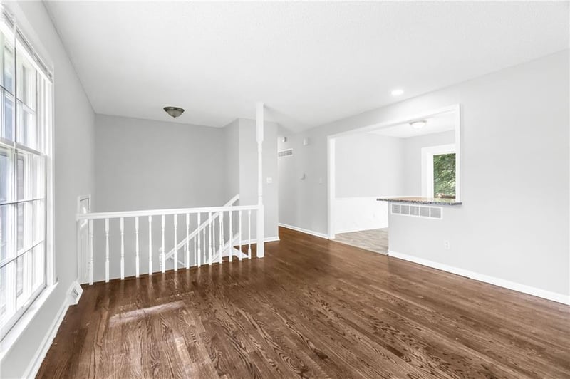1908 2nd St, Lee's Summit, MO 64081