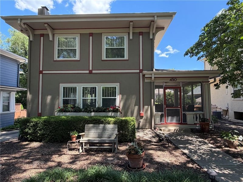 450 W 62nd Ter, Kansas City, MO 64113
